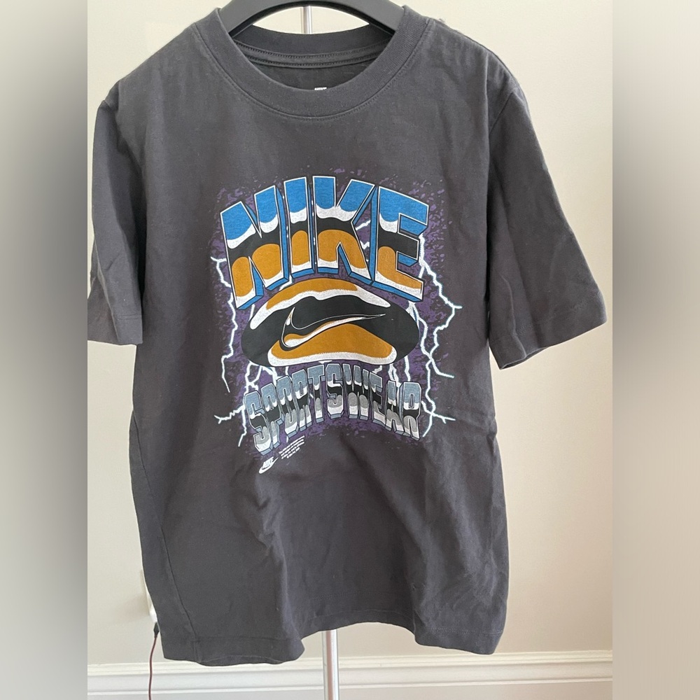 Nike Tee